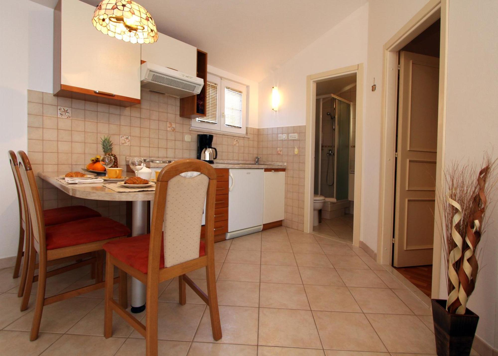 Story Apartament Bol